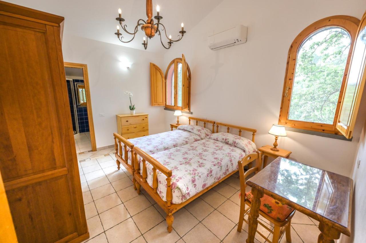 Agriturismo Poggio Al Pino Montelupo Fiorentino Exteriör bild