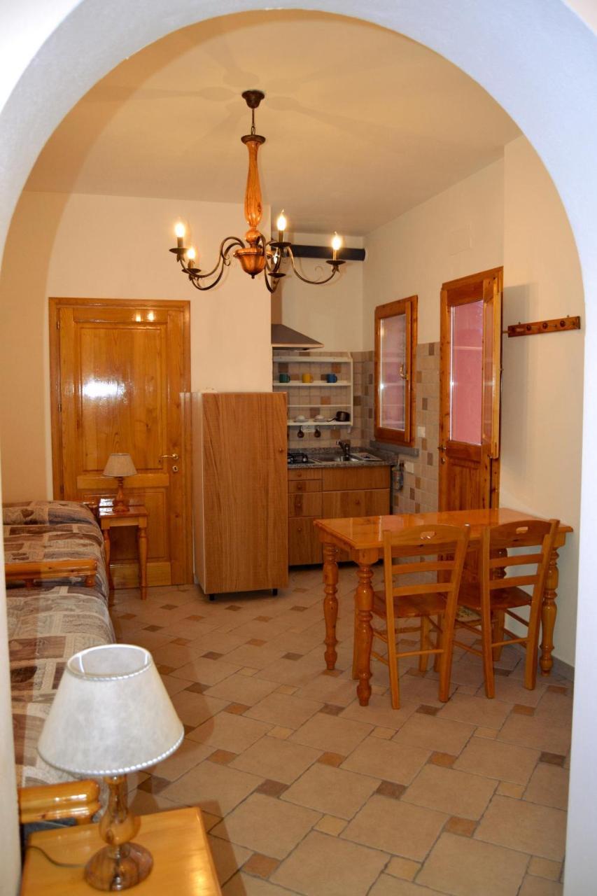 Agriturismo Poggio Al Pino Montelupo Fiorentino Exteriör bild