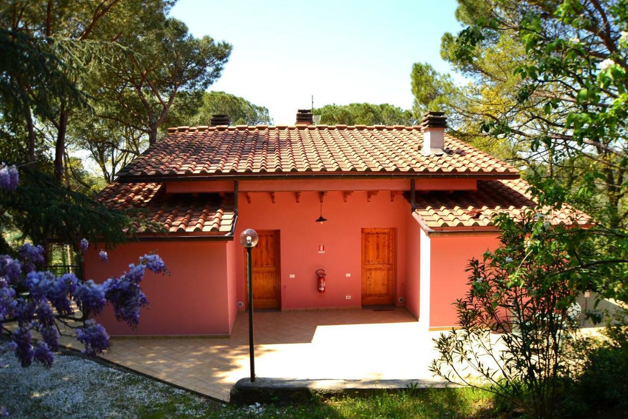 Agriturismo Poggio Al Pino Montelupo Fiorentino Exteriör bild